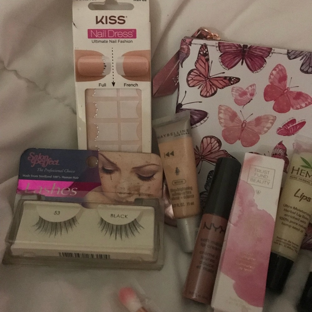 ❤️With free gift❤️Cosmetic bag w/ makeup - Picture 8 of 8